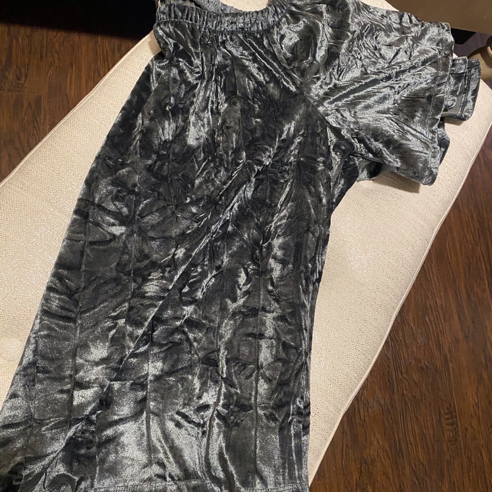 Knox Rose Crushed Velvet Top